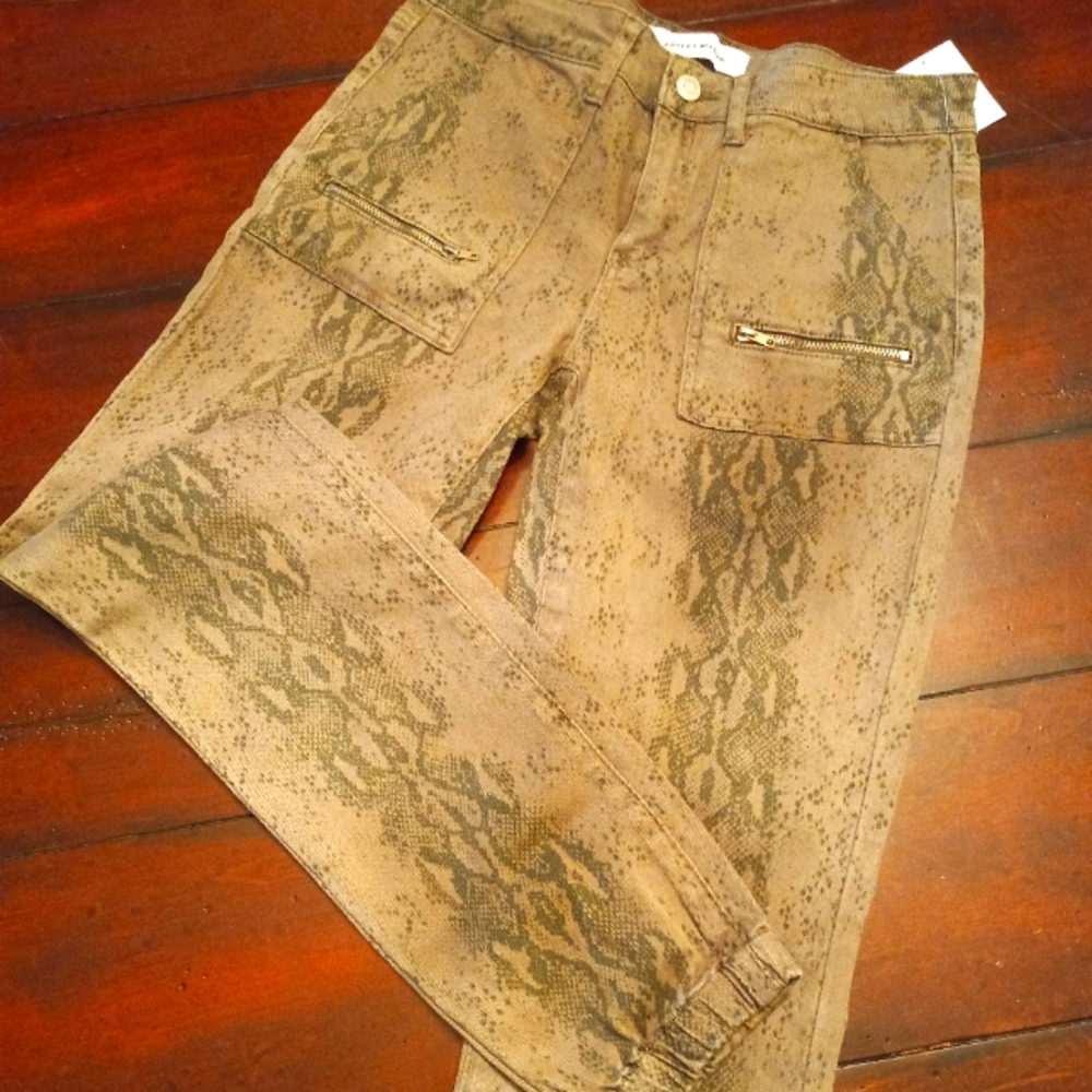 Womens Jeans